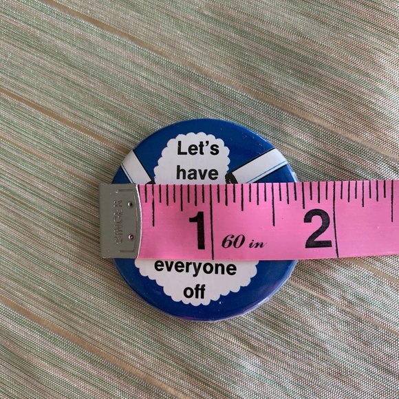 VINTAGE pin! - Picture 3 of 3